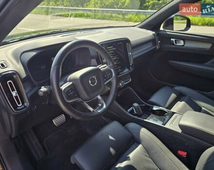 Чорний Вольво XC40, об'ємом двигуна 0 л та пробігом 110 тис. км за 26999 $, фото 44 на Automoto.ua