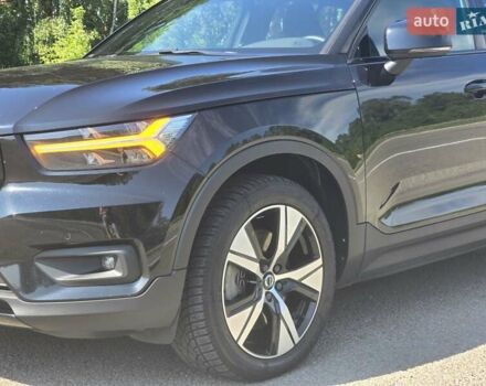 Чорний Вольво XC40, об'ємом двигуна 0 л та пробігом 110 тис. км за 26999 $, фото 16 на Automoto.ua