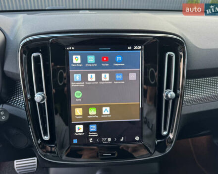 Черный Вольво XC40, объемом двигателя 0 л и пробегом 73 тыс. км за 26500 $, фото 46 на Automoto.ua