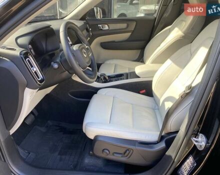 Вольво XC40 2022 в Одессе на Automoto.ua Черный Вольво XC40, объемом двигателя 1.97 л и пробегом 18 тыс. км за 34900 $, фото 12 на Automoto.ua