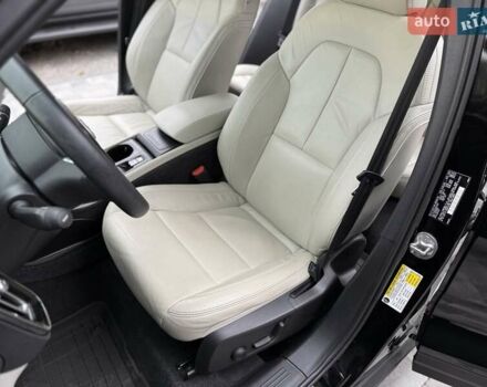 Черный Вольво XC40, объемом двигателя 1.97 л и пробегом 44 тыс. км за 25900 $, фото 13 на Automoto.ua
