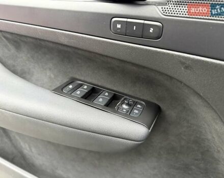 Черный Вольво XC40, объемом двигателя 1.97 л и пробегом 44 тыс. км за 25900 $, фото 21 на Automoto.ua