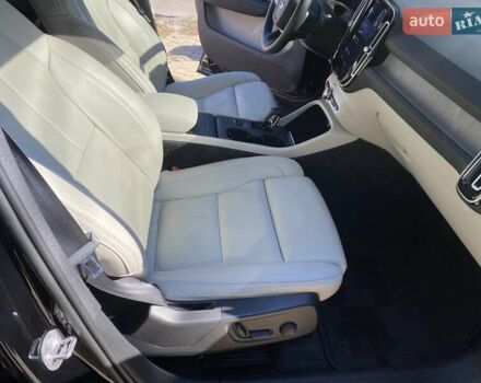 Вольво XC40 2022 в Одессе на Automoto.ua Черный Вольво XC40, объемом двигателя 1.97 л и пробегом 18 тыс. км за 34900 $, фото 26 на Automoto.ua