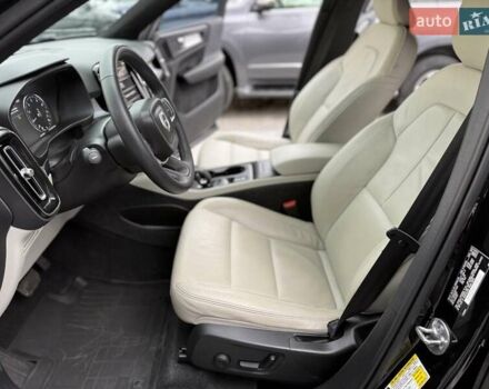 Черный Вольво XC40, объемом двигателя 1.97 л и пробегом 44 тыс. км за 25900 $, фото 16 на Automoto.ua