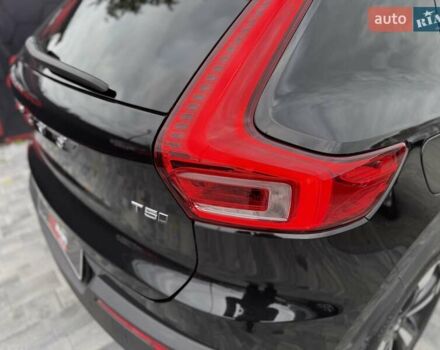 Черный Вольво XC40, объемом двигателя 1.97 л и пробегом 44 тыс. км за 25900 $, фото 11 на Automoto.ua