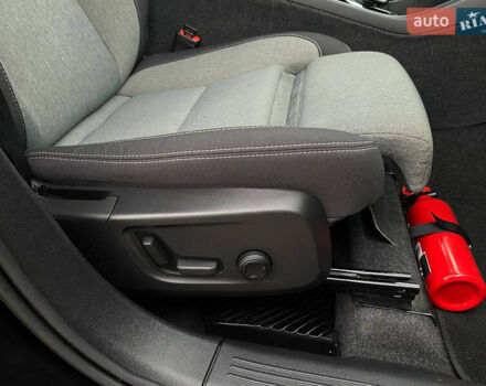 Черный Вольво XC40, объемом двигателя 1.48 л и пробегом 89 тыс. км за 35000 $, фото 41 на Automoto.ua