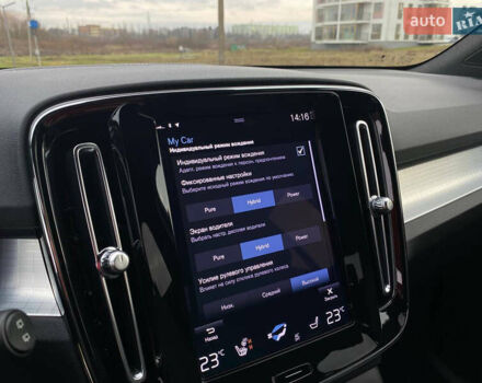 Черный Вольво XC40, объемом двигателя 1.48 л и пробегом 89 тыс. км за 35000 $, фото 27 на Automoto.ua