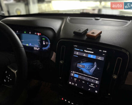 Черный Вольво XC40, объемом двигателя 0 л и пробегом 16 тыс. км за 28700 $, фото 14 на Automoto.ua