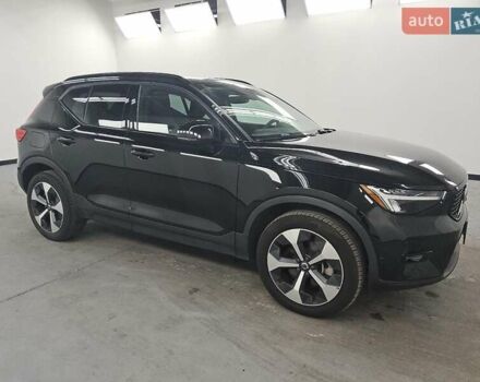 Чорний Вольво XC40, об'ємом двигуна 1.97 л та пробігом 116 тис. км за 10100 $, фото 3 на Automoto.ua
