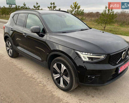 Черный Вольво XC40, объемом двигателя 1.48 л и пробегом 89 тыс. км за 35000 $, фото 5 на Automoto.ua