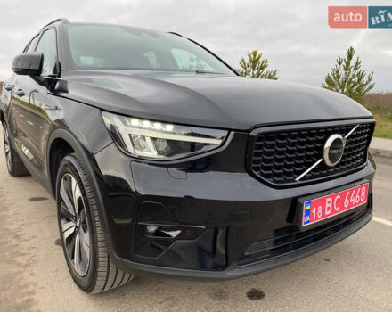 Черный Вольво XC40, объемом двигателя 1.48 л и пробегом 89 тыс. км за 35000 $, фото 3 на Automoto.ua