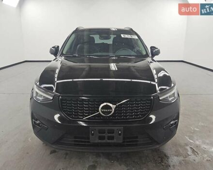 Чорний Вольво XC40, об'ємом двигуна 1.97 л та пробігом 116 тис. км за 10100 $, фото 4 на Automoto.ua
