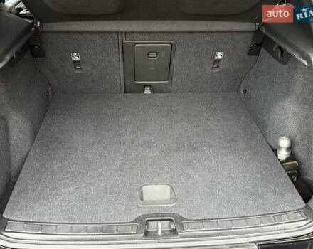 Черный Вольво XC40, объемом двигателя 0 л и пробегом 28 тыс. км за 27500 $, фото 25 на Automoto.ua