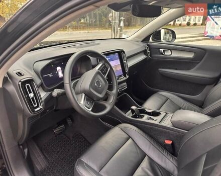 Черный Вольво XC40, объемом двигателя 1.97 л и пробегом 15 тыс. км за 28500 $, фото 12 на Automoto.ua