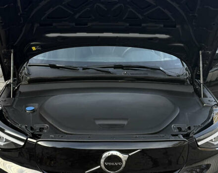 Черный Вольво XC40, объемом двигателя 0 л и пробегом 16 тыс. км за 28700 $, фото 6 на Automoto.ua