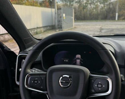 Черный Вольво XC40, объемом двигателя 0 л и пробегом 16 тыс. км за 28700 $, фото 7 на Automoto.ua