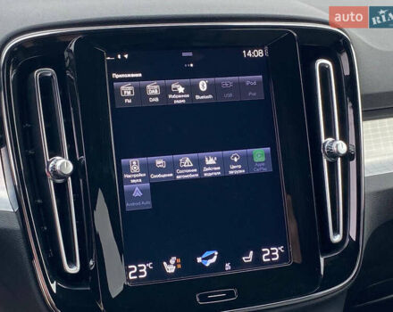 Черный Вольво XC40, объемом двигателя 1.48 л и пробегом 89 тыс. км за 35000 $, фото 31 на Automoto.ua