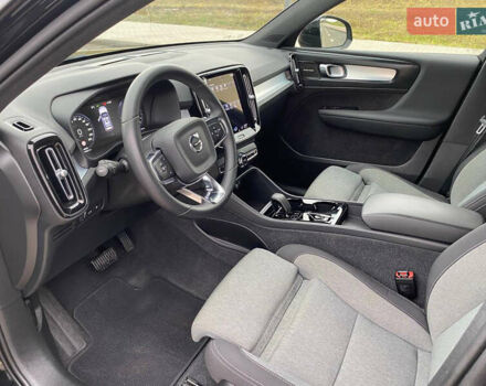 Черный Вольво XC40, объемом двигателя 1.48 л и пробегом 89 тыс. км за 35000 $, фото 21 на Automoto.ua