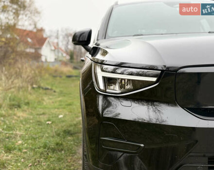 Черный Вольво XC40, объемом двигателя 0 л и пробегом 28 тыс. км за 27500 $, фото 38 на Automoto.ua