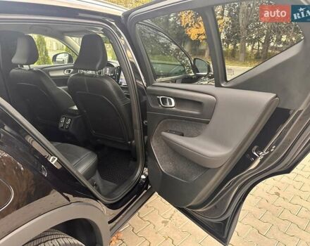 Черный Вольво XC40, объемом двигателя 1.97 л и пробегом 15 тыс. км за 28500 $, фото 16 на Automoto.ua
