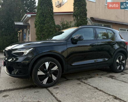 Черный Вольво XC40, объемом двигателя 0 л и пробегом 16 тыс. км за 28700 $, фото 4 на Automoto.ua
