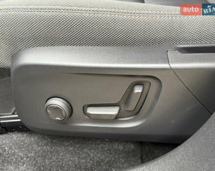 Черный Вольво XC40, объемом двигателя 0 л и пробегом 28 тыс. км за 27500 $, фото 21 на Automoto.ua