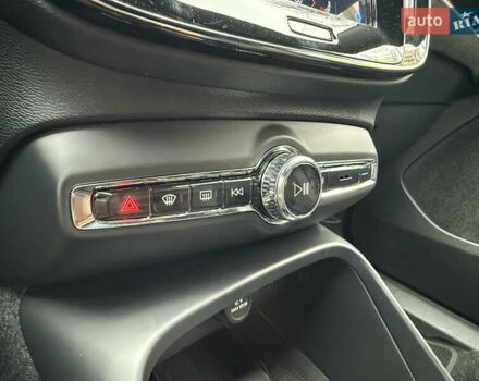 Черный Вольво XC40, объемом двигателя 0 л и пробегом 28 тыс. км за 27500 $, фото 52 на Automoto.ua