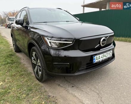 Черный Вольво XC40, объемом двигателя 0 л и пробегом 28 тыс. км за 27500 $, фото 3 на Automoto.ua