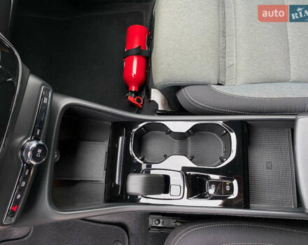 Черный Вольво XC40, объемом двигателя 1.48 л и пробегом 89 тыс. км за 35000 $, фото 35 на Automoto.ua