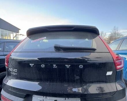 Черный Вольво XC40, объемом двигателя 0 л и пробегом 11 тыс. км за 16300 $, фото 2 на Automoto.ua