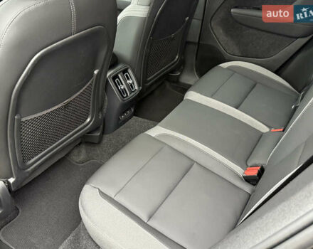 Черный Вольво XC40, объемом двигателя 0 л и пробегом 28 тыс. км за 27500 $, фото 23 на Automoto.ua