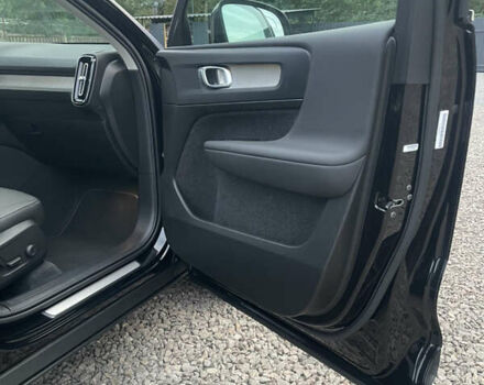 Черный Вольво XC40, объемом двигателя 2 л и пробегом 13 тыс. км за 39000 $, фото 55 на Automoto.ua