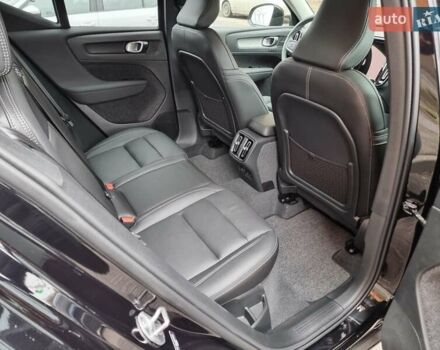 Черный Вольво XC40, объемом двигателя 1.97 л и пробегом 5 тыс. км за 33900 $, фото 9 на Automoto.ua