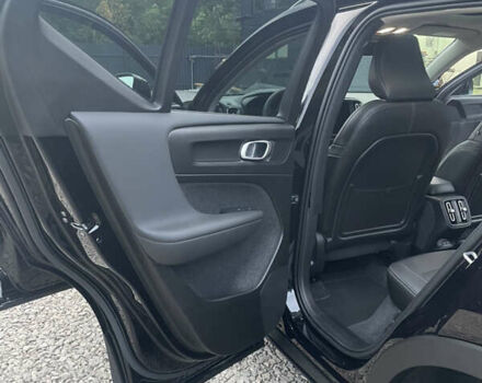 Черный Вольво XC40, объемом двигателя 2 л и пробегом 13 тыс. км за 39000 $, фото 64 на Automoto.ua