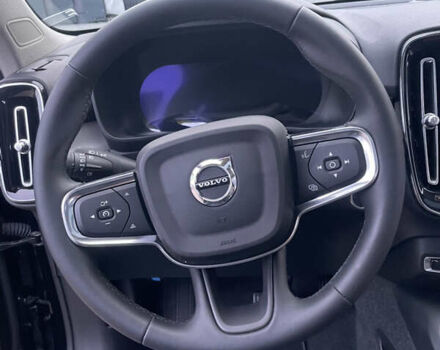 Черный Вольво XC40, объемом двигателя 2 л и пробегом 13 тыс. км за 39000 $, фото 74 на Automoto.ua