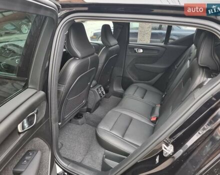 Черный Вольво XC40, объемом двигателя 1.97 л и пробегом 5 тыс. км за 33900 $, фото 10 на Automoto.ua