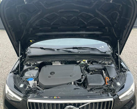 Черный Вольво XC40, объемом двигателя 2 л и пробегом 13 тыс. км за 39000 $, фото 42 на Automoto.ua