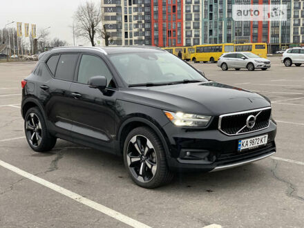 Чорний Вольво XC40, об'ємом двигуна 1.97 л та пробігом 59 тис. км за 27900 $, фото 1 на Automoto.ua