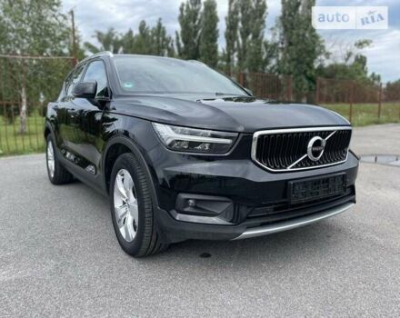 Чорний Вольво XC40, об'ємом двигуна 2 л та пробігом 174 тис. км за 29300 $, фото 1 на Automoto.ua