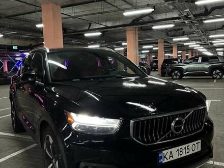 Чорний Вольво XC40, об'ємом двигуна 1.97 л та пробігом 148 тис. км за 23900 $, фото 1 на Automoto.ua