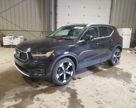 Черный Вольво XC40, объемом двигателя 2 л и пробегом 52 тыс. км за 18900 $, фото 1 на Automoto.ua