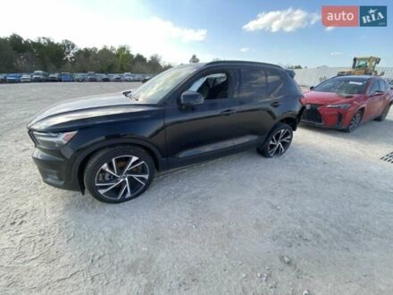 Вольво XC40 2020 в Львове на Automoto.ua Черный Вольво XC40, объемом двигателя 2 л и пробегом 74 тыс. км за 18800 $, фото 1 на Automoto.ua