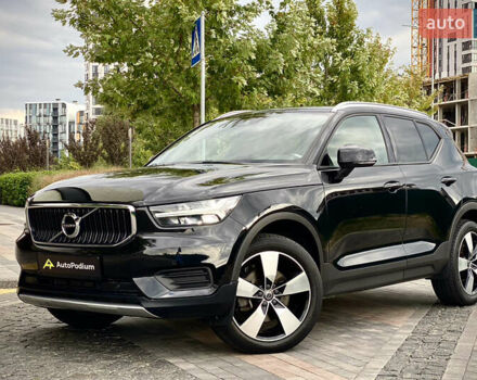 Черный Вольво XC40, объемом двигателя 1.97 л и пробегом 73 тыс. км за 24500 $, фото 1 на Automoto.ua