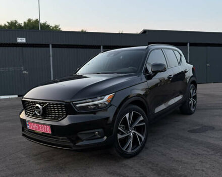 Чорний Вольво XC40, об'ємом двигуна 1.97 л та пробігом 41 тис. км за 29300 $, фото 1 на Automoto.ua