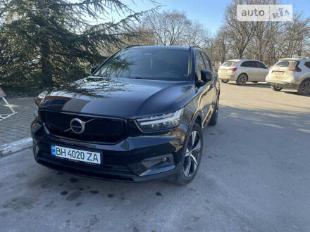 Черный Вольво XC40, объемом двигателя 0 л и пробегом 34 тыс. км за 36000 $, фото 1 на Automoto.ua