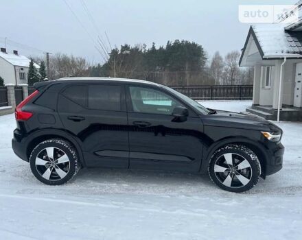 Чорний Вольво XC40, об'ємом двигуна 2 л та пробігом 60 тис. км за 26700 $, фото 1 на Automoto.ua