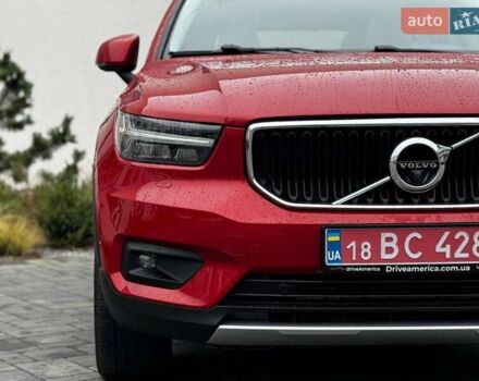 Красный Вольво XC40, объемом двигателя 2 л и пробегом 158 тыс. км за 20600 $, фото 2 на Automoto.ua