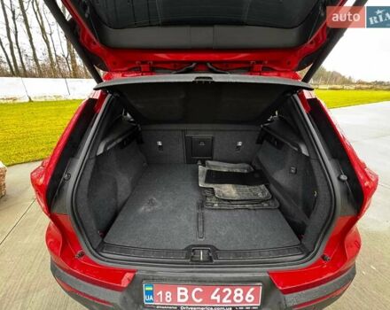 Красный Вольво XC40, объемом двигателя 2 л и пробегом 158 тыс. км за 20600 $, фото 27 на Automoto.ua