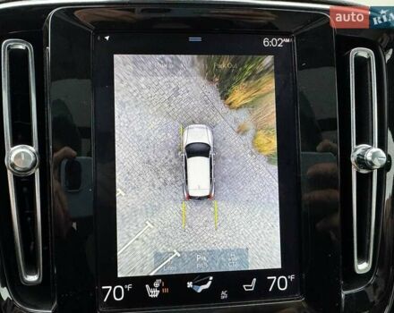 Красный Вольво XC40, объемом двигателя 2 л и пробегом 158 тыс. км за 20600 $, фото 16 на Automoto.ua