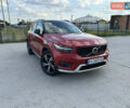 Красный Вольво XC40, объемом двигателя 1.97 л и пробегом 51 тыс. км за 42700 $, фото 3 на Automoto.ua